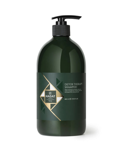 Detox Therapy Shampoo 800 ml: green pump bottle on a white background.