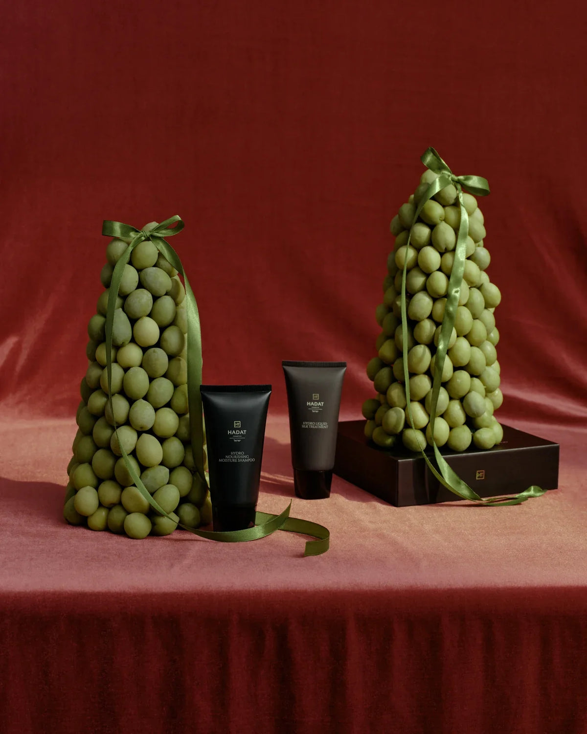 Nourishing Moisture Shampoo 70 ml and Liquid Silk Treatment 70 ml gift set lifestyle