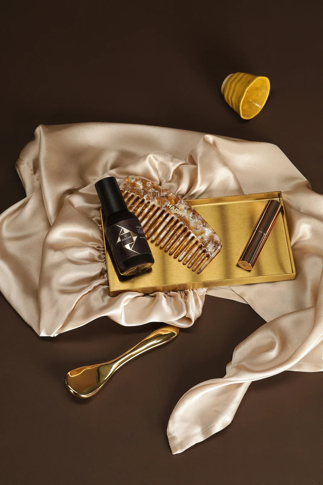 Hadat Liquid Silk Oil lifestyle product context
