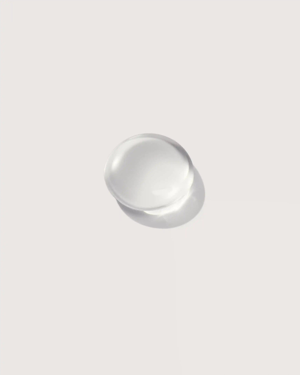 Clear cosmetic droplet with sea oil silk technology