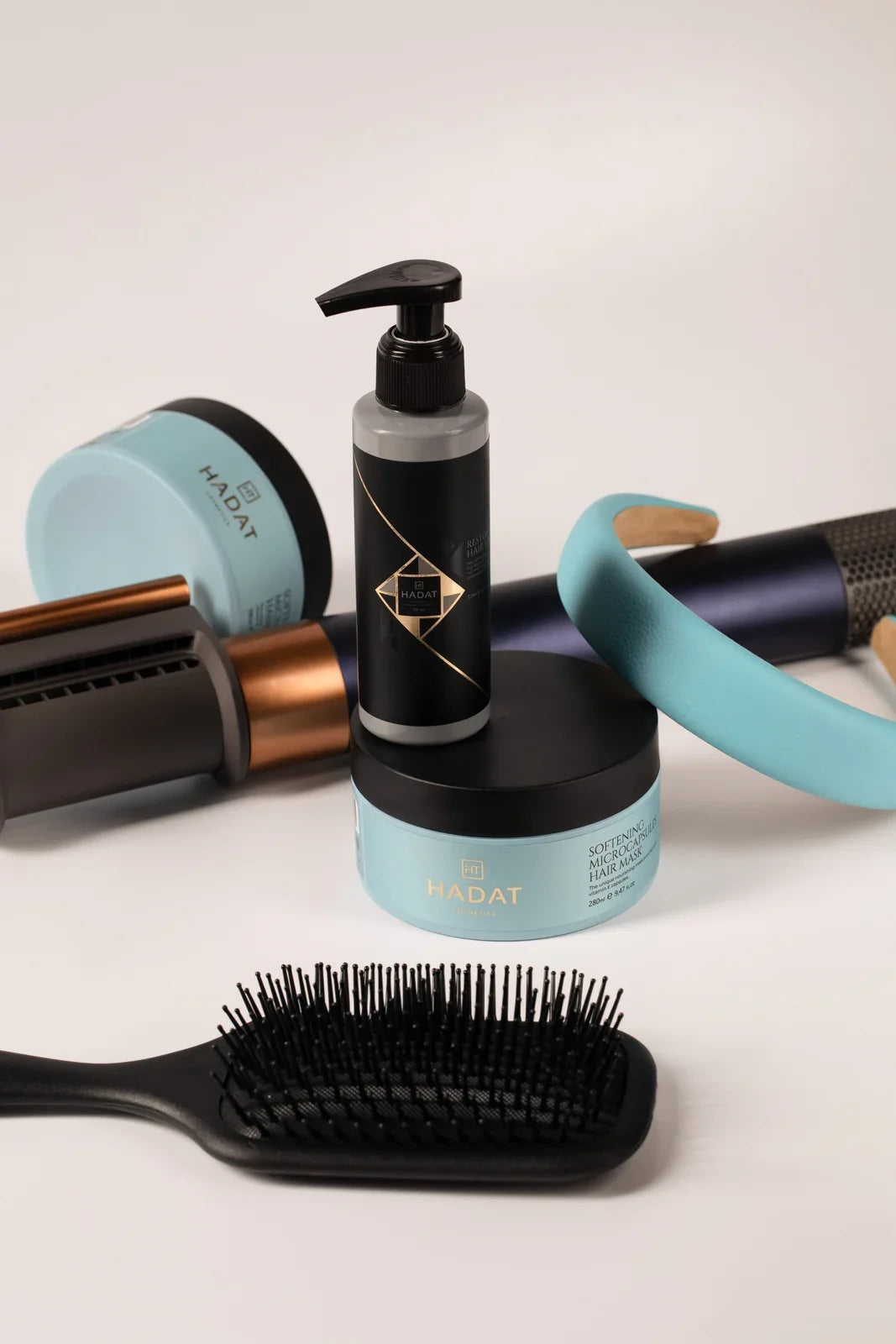 Softening Microcapsule Hair Mask lifestyle image